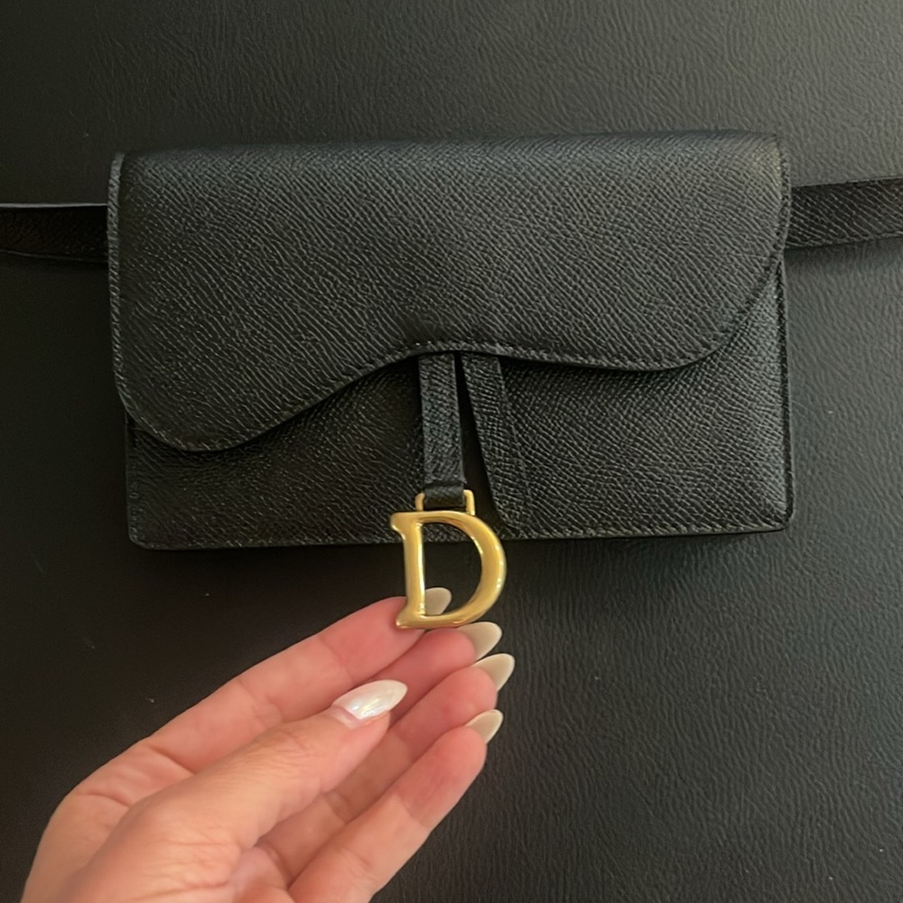 Dior saddle pouch authentic